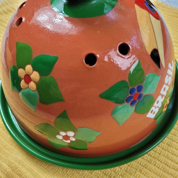 2 piece Cheese or Butter Decorative Terracotta Storage Dome from Brazil - Picture 8 of 16